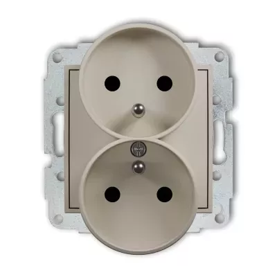 Gniazdo-podwojne-z-uziemieniem-z-przeslonami-Taupe-Karlik-MINI-60MGPR-2zp-101435.jpg